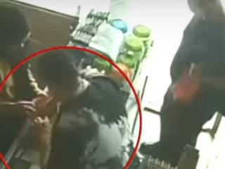 Viral Bule Curi Uang di Sebuah Konter di Medan dengan Modus Tukar Uang