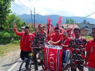 Diarak Naik Becak, Ketua DPW PA Agara Daftarkan 35 Kader Terbaik di Pileg 2024