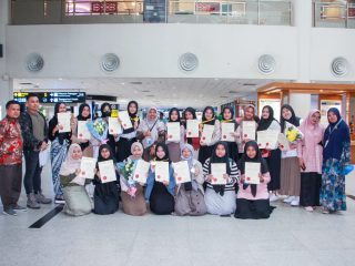 Bersaing dengan 19 Negara, Pelajar SMA YPSA Raih Medali Emas di WYIE Malaysia