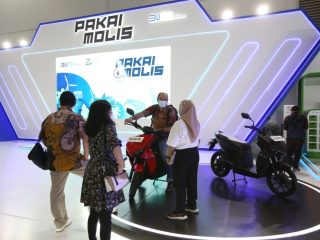 BUMN Kampanye #PakaiMolis, Yakinkan Masyarakat Untuk Beralih ke Kendaraan Listrik