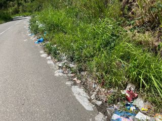 Tumpukan Sampah Hiasi Jalur Wisata Danau Lut Tawar, Pj Bupati Aceh Tengah Bingung