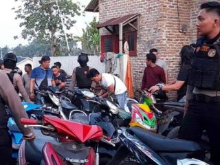 Polisi Gerebek Gudang Motor Curian di Deliserdang, 3 Penadah Diamankan!