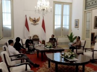 Putri Ariani Bertemu Jokowi di Istana