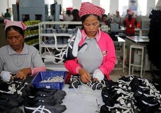 Pabrik Sepatu Adidas di Banten PHK 5.000 Karyawan