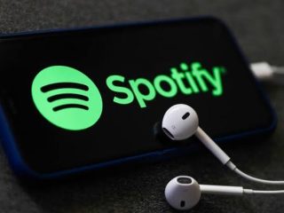 Ratusan Karyawan Bagian Podcast Spotify Di-PHK