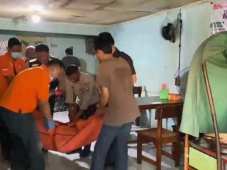 Tukang Sate di Bekasi Tewas Ditusuk Anak Sendiri, Pelaku Ternyata Eks Anggota TNI