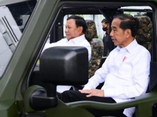 Ini yang Ditanyakan Jokowi Ketika Bertemu Prabowo di Istana!