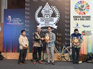 Berhasil Jalankan Program TJSL, PLN Raih Platinum SDG's di Nusantara CSR Awards 2023