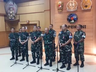 TNI Nyatakan Keberatan atas Status Tersangka Kabasarnas