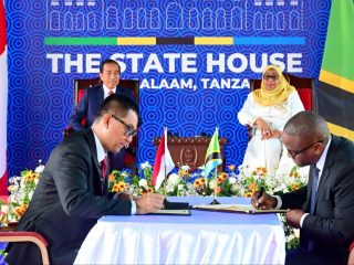 Kembangkan Ekosistem Ketenagalistrikan di Tanzania, Jokowi Saksikan Penandatangan Kerjasama PLN - TANESCO