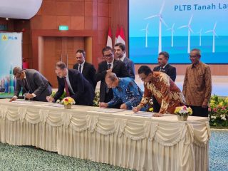 Dirut PLN Paparkan Kunci Sukses Proyek Kelistrikan Indonesia Dalam Diskusi di SBM ITB