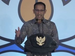 Aturan Baru, Mahasiswa S-2 dan S-3 Tak Wajib Masukkan Tesis-Disertasi ke Jurnal!