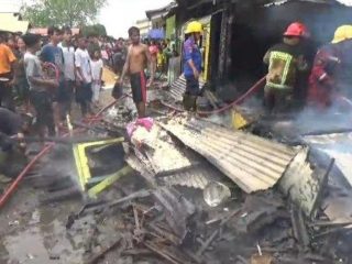 Gudang Penampungan Minyak Curian di Belawan Hangus Terbakar