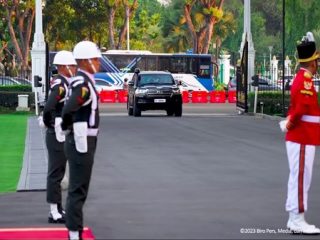 Tiba di Bandara Soetta, PM Kanada dan PM Jepang Dijemput Mobil Ini