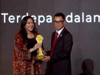 Miliki Peta Jalan yang Jelas dan Realisasikan Transisi Energi, PLN Raih Detikcom Award 2023