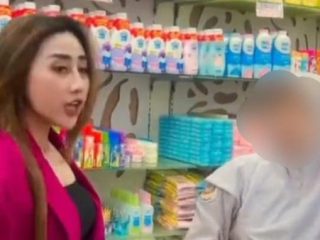 Viral! Seleb TikTok–Istri Polisi Ngamuk ke Siswi Magang di Sebuah Swalayan Probolinggo