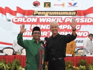 Pasangan Capres-Cawapres Ganjar dan Mahfud Resmi Daftar di KPU