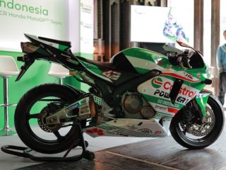 Motor yang Ditunggangi Alex Rins di MotoGP 2023 akan Disematkan Motif Batik Lombok