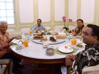 Jokowi Makan Siang Bersama 3 Bacapres!