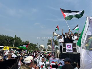 Aksi Bela Palestina di Monas, Jutaan Orang Tegaskan Boikot Produk Zionis Israel
