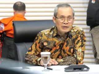 Gubernur Malut Abdul Ghani Kasuba Terjaring OTT KPK