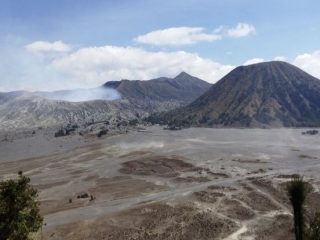 Aktivitas Kawah Gunung Bromo Meningkat, Warga Diminta Jauhi Radius 1 Km