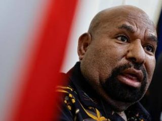 Jenazah Mantan Gubernur Papua Lukas Enembe Dimakamkan Siang Ini