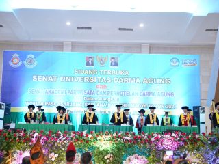 1.153 Mahasiswa Pascasarjana, Sarjana dan Ahli Madya UDA dan APP Darma Agung Diwisuda