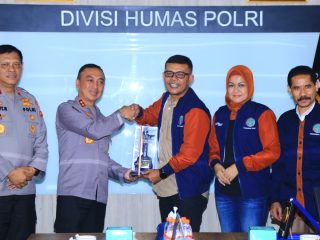 Siap Kolaborasi, IWO - Divisi Humas Polri Komitmen Perangi Hoax dan Wujudkan Pemilu Damai