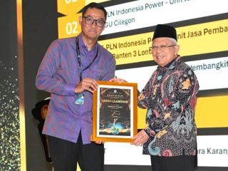 Darmawan Prasodjo Kembali Raih Green Leadership Award, PLN Borong 20 Proper Emas KLHK 2023