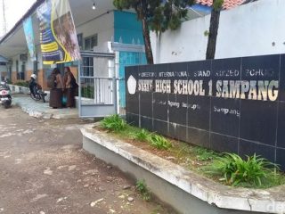 Geger! Siswi SMAN 1 Sampang Lahirkan Bayi Saat Ujian 