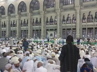 Arab Saudi Anjurkan Jemaah Pakai Masker di Dua Tempat Ini