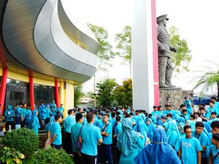 Ratusan Siswa SMA YPSA Edutour ke Museum Letjen Jamin Ginting