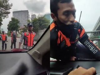 Petugas Dishub DKI Nempel di Kap Mobil, Kadishub: Awalnya Monitoring Parkir Liar