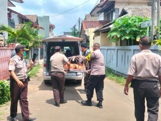 Dokter di Ciputat Tangsel Tewas Membusuk dalam Rumah, Polisi Selidiki Penyebabnya