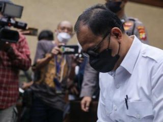 Tok! Hakim Pengadilan Tipikor Jakarta Vonis Rafael Alun 14 Tahun Penjara