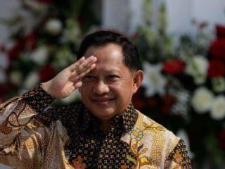 Mahfud MD Resmi Berhenti, Jokowi Tunjuk Tito Karnavian Jadi Plt Menko Polhukam