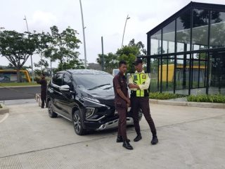 Begini Penampakan Xpander usai Hantam Porsche