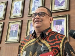 Jokowi Diisukan Gabung Golkar, Begini Jawaban Istana