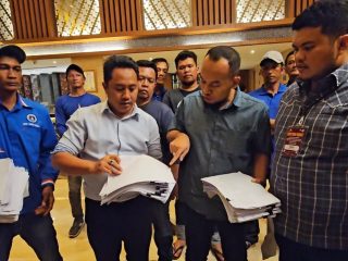 Caleg Demokrat Geruduk Lokasi Rekapitulasi KPU Medan, Tuding Ada Pencurian Suara