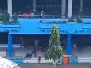 Mencekam! Anggota TNI AL dengan Brimob Terlibat Bentrokan Berdarah di Pelabuhan Sorong