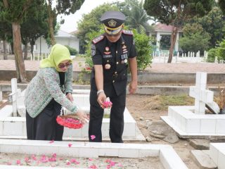 Peringatan HBP Ke-60 , Pejabat Lapas Tebingtinggi Ziarah ke Taman Makam Pahlawan