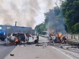 Update! Korban Tewas Laka Maut di KM 58 Tol Cikampek Jadi 12 Orang