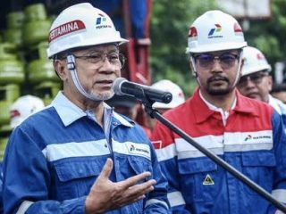 Zulhas Tak Segan Cabut Izin SPBE Nakal Kurangi Volume LPG 3 Kg