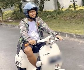 Keren! Vespa Kesayangan Babe Cabita yang Dilelang Laku Rp 212 Juta