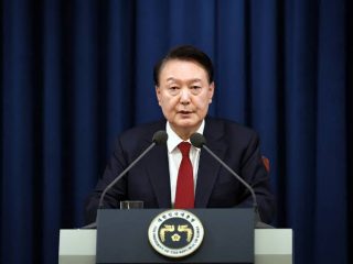 Pengadilan Korsel Keluarkan Surat Penahanan, Presiden Yoon Suk Yeol Resmi Jadi Buron 