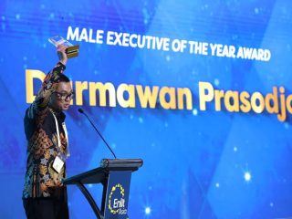 Saat Negara Berhemat, Isu Skandal Penghargaan Berbayar Terpa Dirut PLN