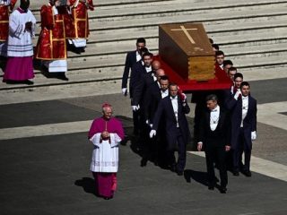 Prosesi Terakhir, Jenazah Paus Fransiskus telah Dimakamkan di Basilika Santa Maria Maggiore