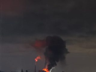 Breaking News! PLTU Labuhan Angin di Tapteng Meledak dan Terbakar Hebat