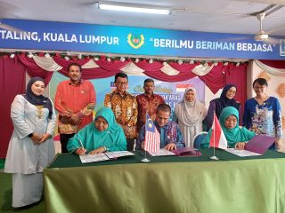 39 Siswa-siswi SMP dan SMA YPSA Ikut Silang Budaya ke Malaysia